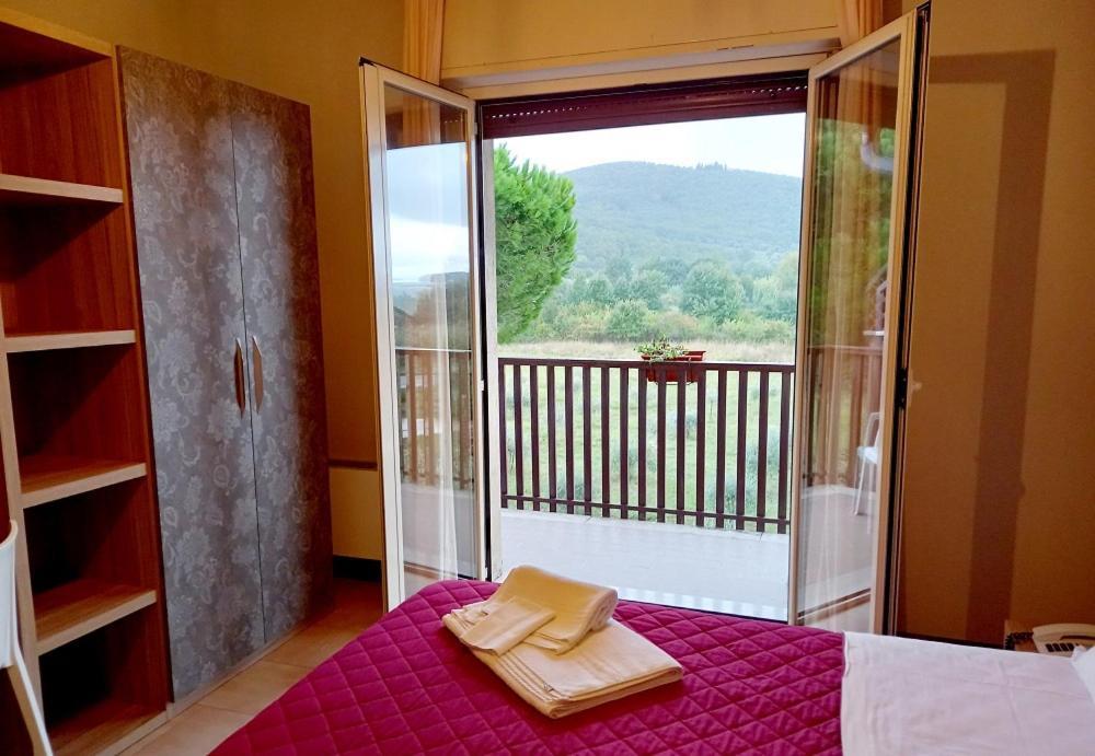 Hotel Torricella Magione Exterior photo